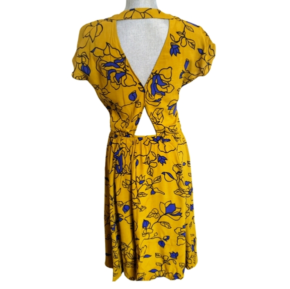 Zara Floral Dress - Picture 2 of 2